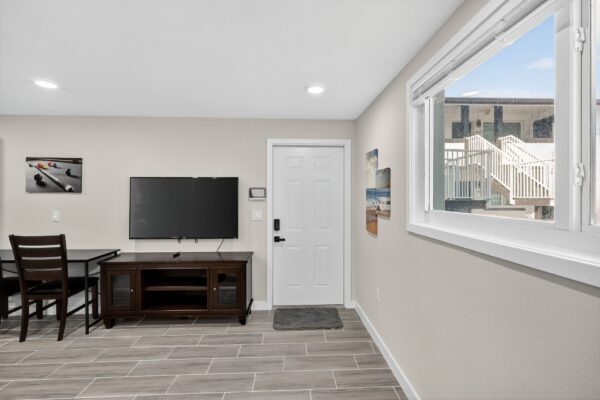 624_Braddock_Ave_Daytona_Beach_FL_32118_USA-Living_room-_MG_6314_5_6